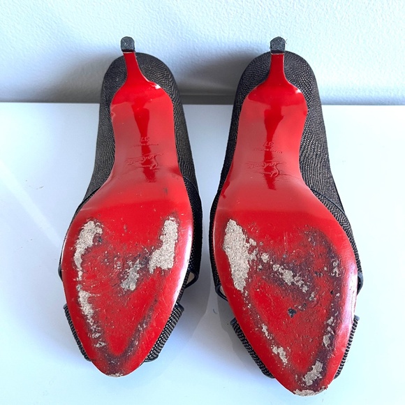 Christian Louboutin Stingray Leather Heels - Picture 4 of 6